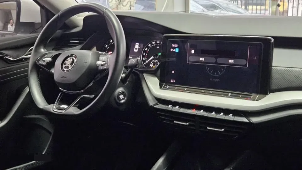 2021 Skoda Octavia 1.4T 150HP L4 7DCT,autocango,china used car exporter,china ev exporter,chinese used car exporter,chinese used ev exporter