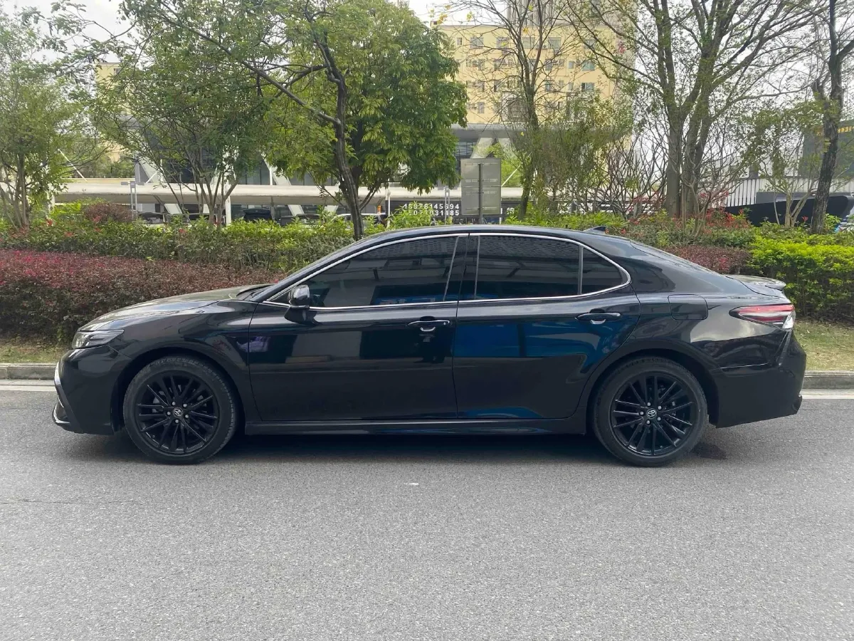 2023 Toyota Camry 2.5L 207HP L4 8AT,autocango,china used car exporter,china ev exporter,chinese used car exporter,chinese used ev exporter