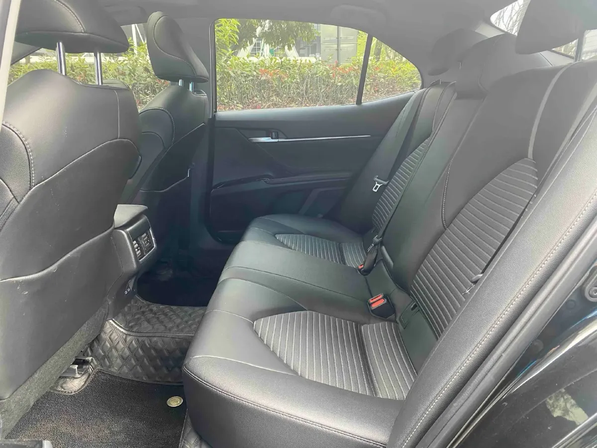 2023 Toyota Camry 2.5L 207HP L4 8AT,autocango,china used car exporter,china ev exporter,chinese used car exporter,chinese used ev exporter