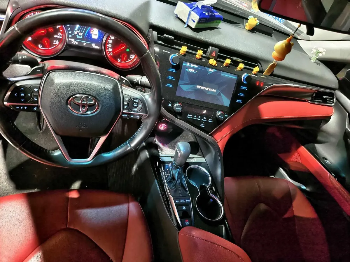 2019 Toyota Camry 2.5L 209HP L4 8AT,autocango,china used car exporter,china ev exporter,chinese used car exporter,chinese used ev exporter