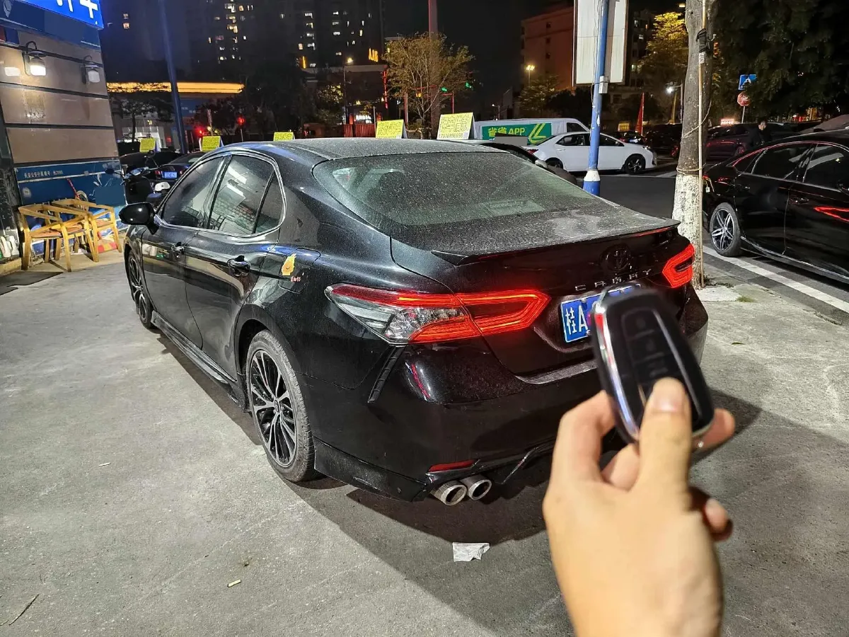 2019 Toyota Camry 2.5L 209HP L4 8AT,autocango,china used car exporter,china ev exporter,chinese used car exporter,chinese used ev exporter