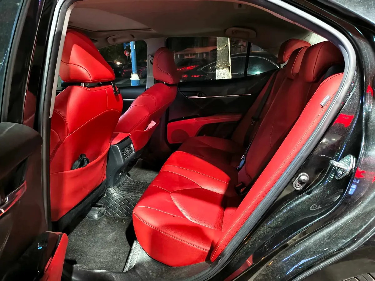 2019 Toyota Camry 2.5L 209HP L4 8AT,autocango,china used car exporter,china ev exporter,chinese used car exporter,chinese used ev exporter