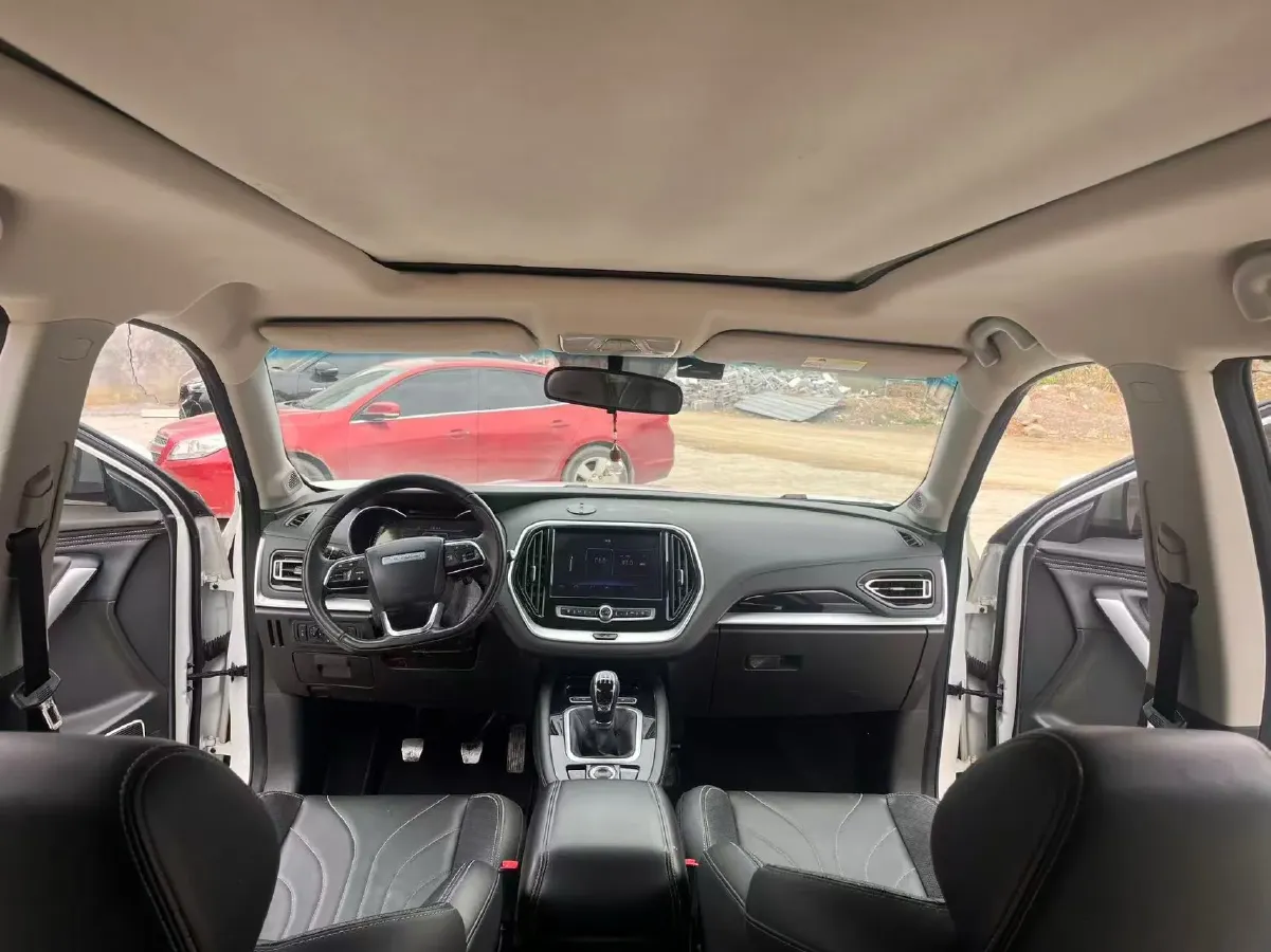 2018 Jetour X70 1.5T 147HP L4 5MT,autocango,china used car exporter,china ev exporter,chinese used car exporter,chinese used ev exporter