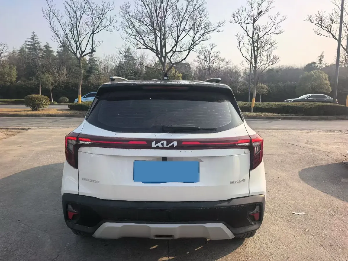 2023 Kia Seltos 1.5L 115HP L4 CVT,autocango,china used car exporter,china ev exporter,chinese used car exporter,chinese used ev exporter
