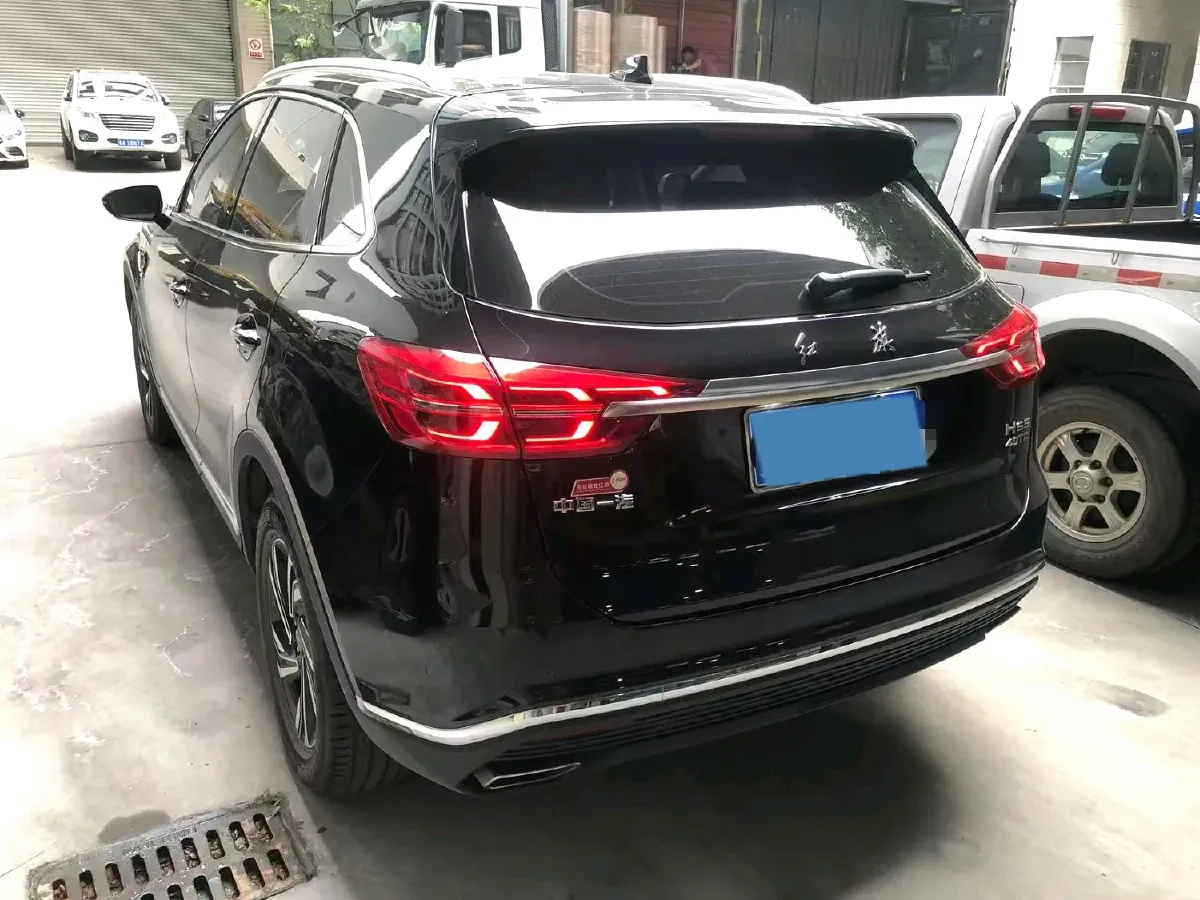 2022 HongQi HS5 2.0T 224HP L4 6AT,autocango,china used car exporter,china ev exporter,chinese used car exporter,chinese used ev exporter