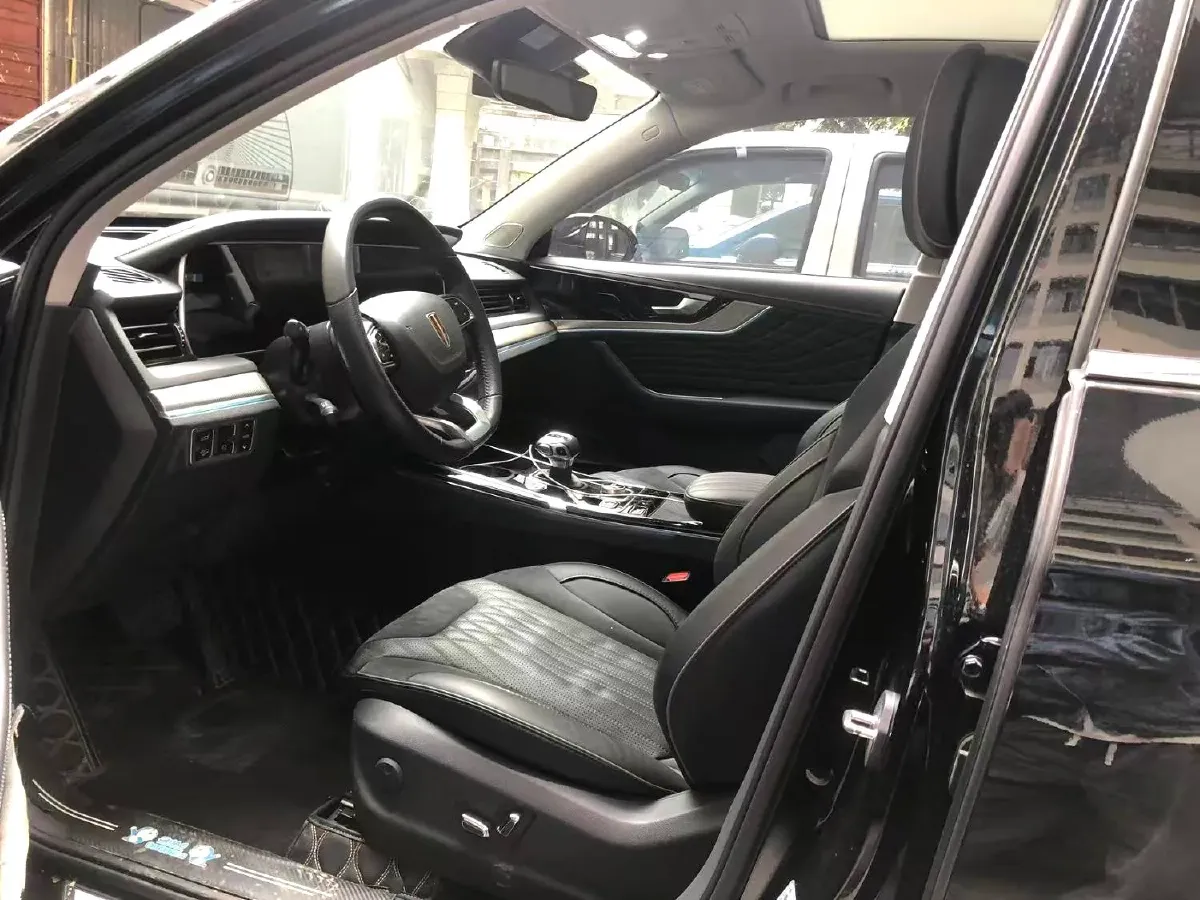 2022 HongQi HS5 2.0T 224HP L4 6AT,autocango,china used car exporter,china ev exporter,chinese used car exporter,chinese used ev exporter