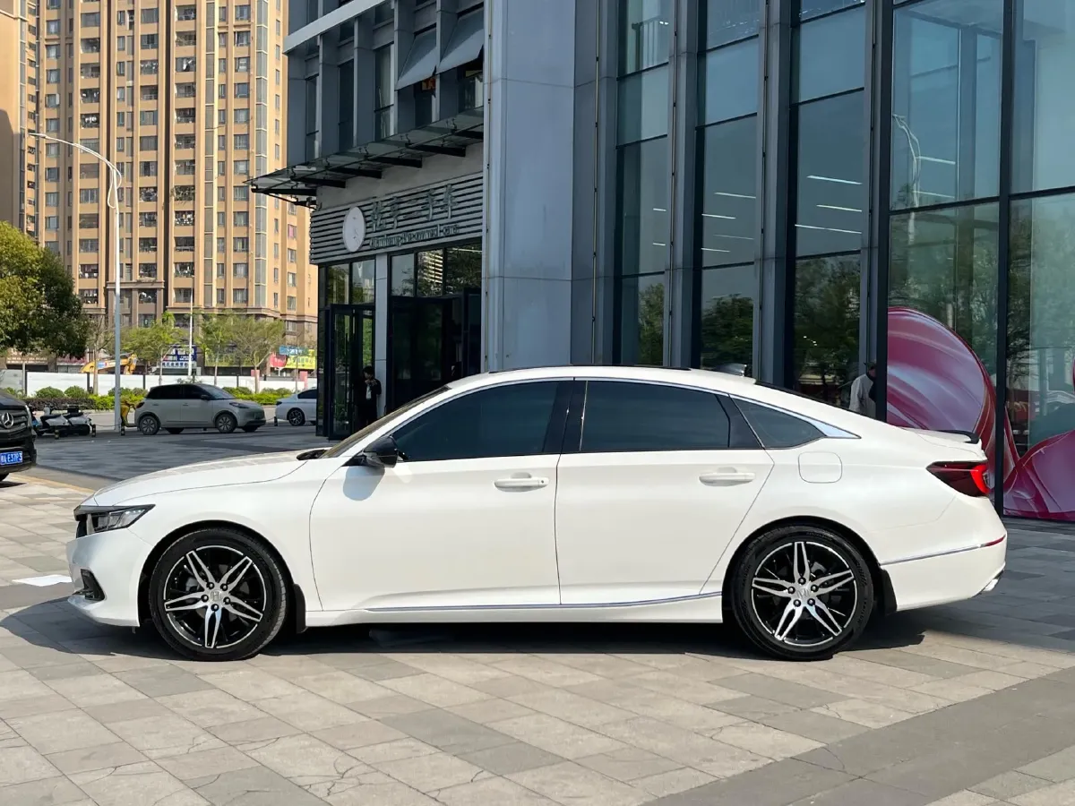 2022 Honda Accord 1.5T 194HP L4 CVT,autocango,china used car exporter,china ev exporter,chinese used car exporter,chinese used ev exporter