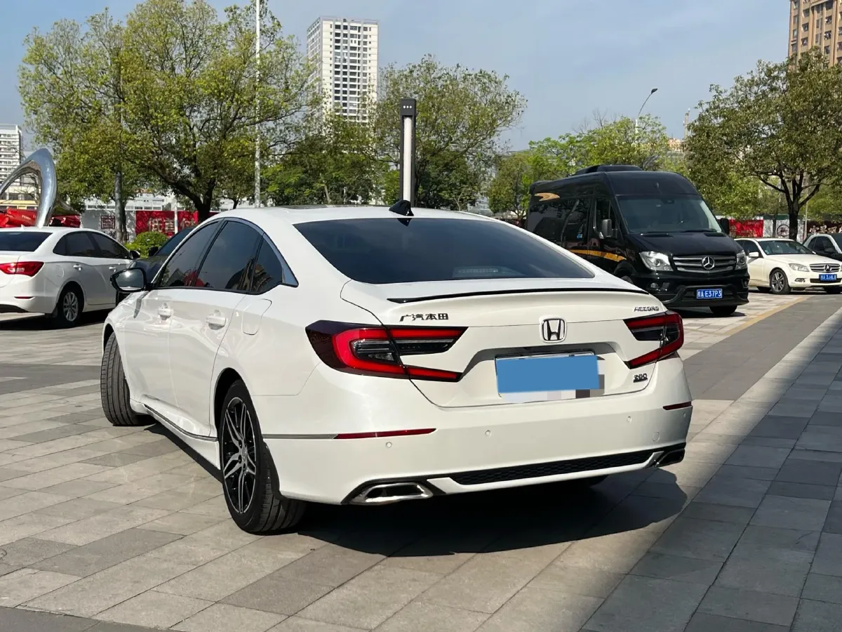 2022 Honda Accord 1.5T 194HP L4 CVT,autocango,china used car exporter,china ev exporter,chinese used car exporter,chinese used ev exporter
