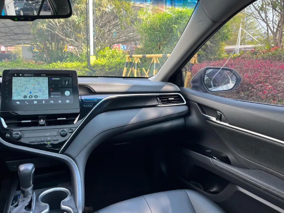 2021 Toyota Camry 2.5L 209HP L4 8AT,autocango,china used car exporter,china ev exporter,chinese used car exporter,chinese used ev exporter