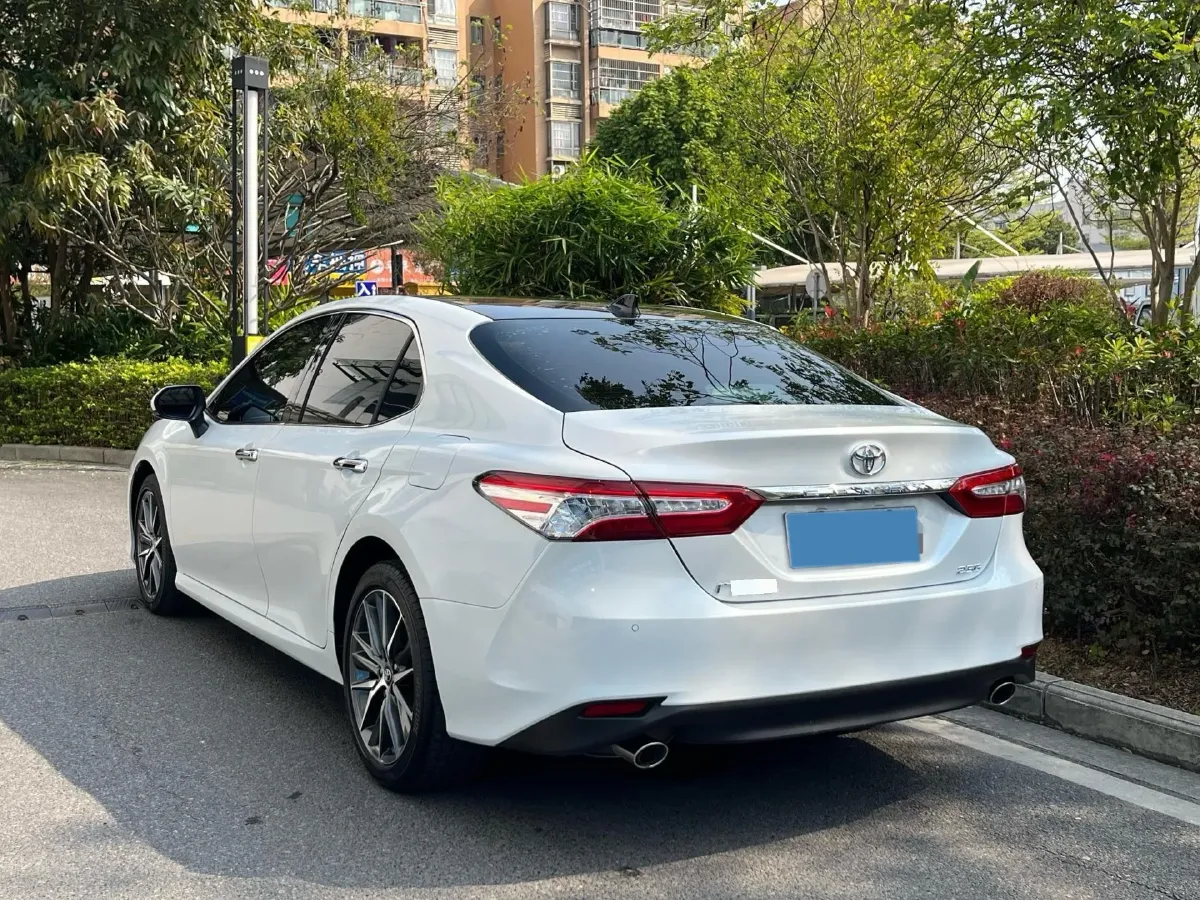 2021 Toyota Camry 2.5L 209HP L4 8AT,autocango,china used car exporter,china ev exporter,chinese used car exporter,chinese used ev exporter