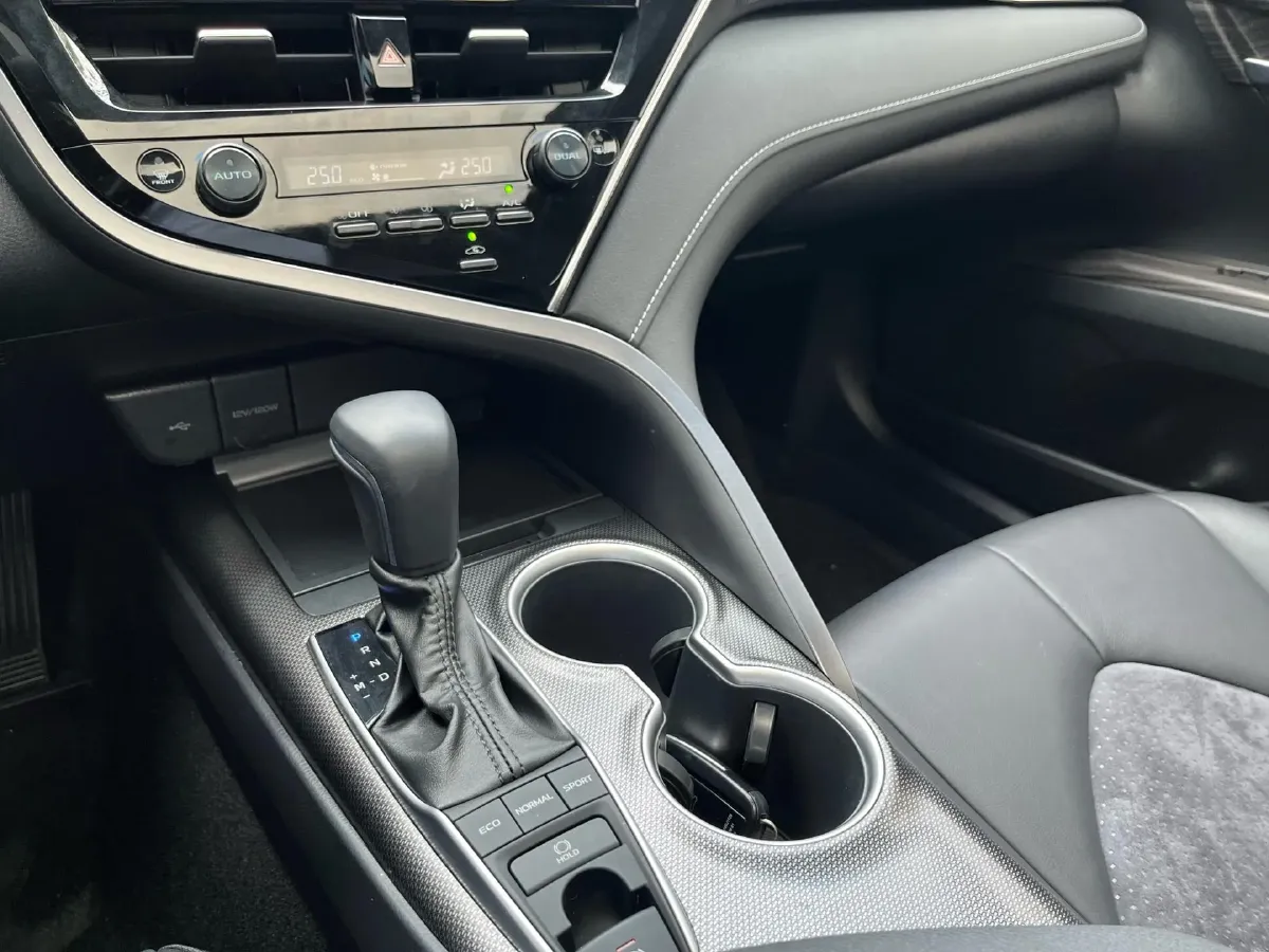 2022 Toyota Camry 2.0L 178HP L4 CVT,autocango,china used car exporter,china ev exporter,chinese used car exporter,chinese used ev exporter