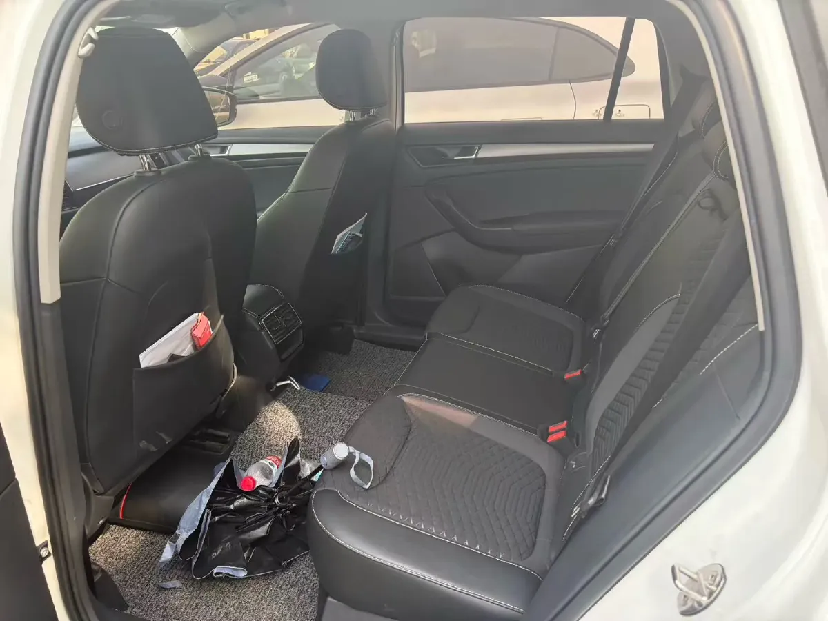 2018 Skoda Kodiak 2.0T 186HP L4 7DCT,autocango,china used car exporter,china ev exporter,chinese used car exporter,chinese used ev exporter