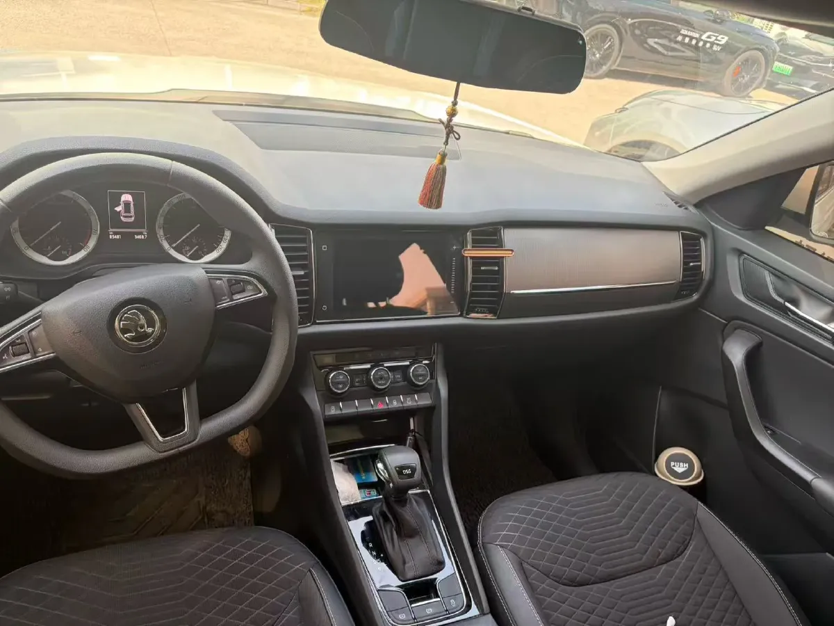 2018 Skoda Kodiak 2.0T 186HP L4 7DCT,autocango,china used car exporter,china ev exporter,chinese used car exporter,chinese used ev exporter