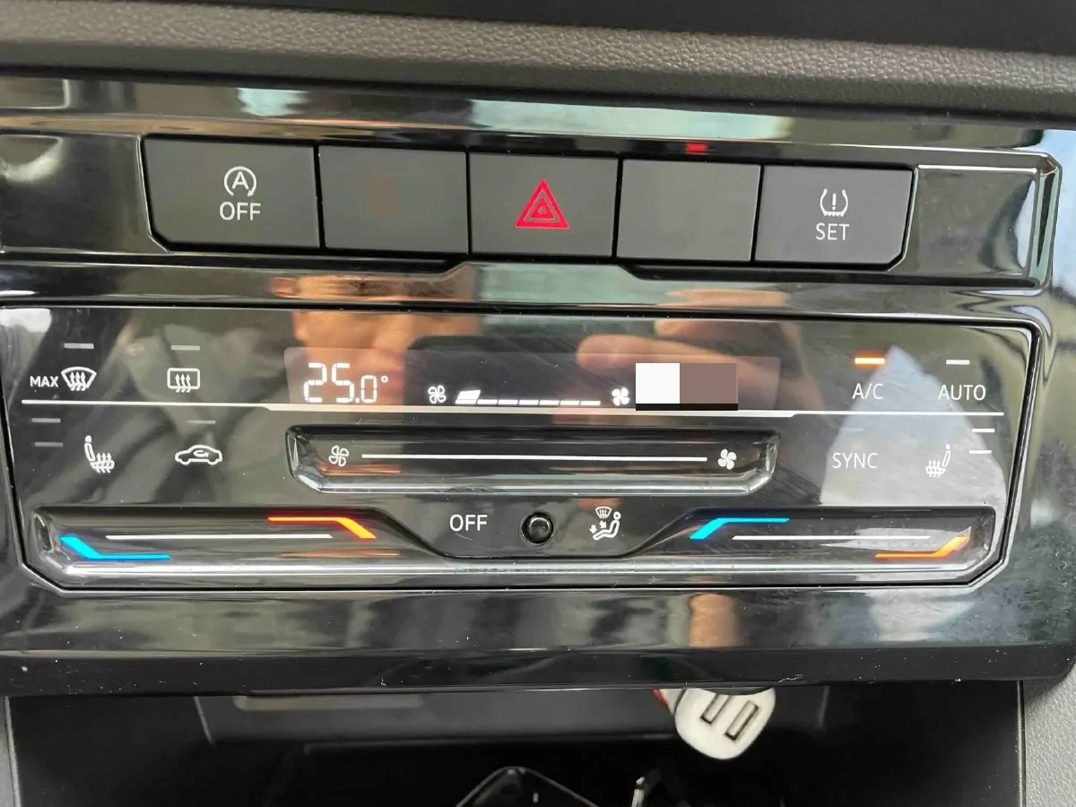 2020 Jetta VS7 1.4T 150HP L4 6AT,autocango,china used car exporter,china ev exporter,chinese used car exporter,chinese used ev exporter