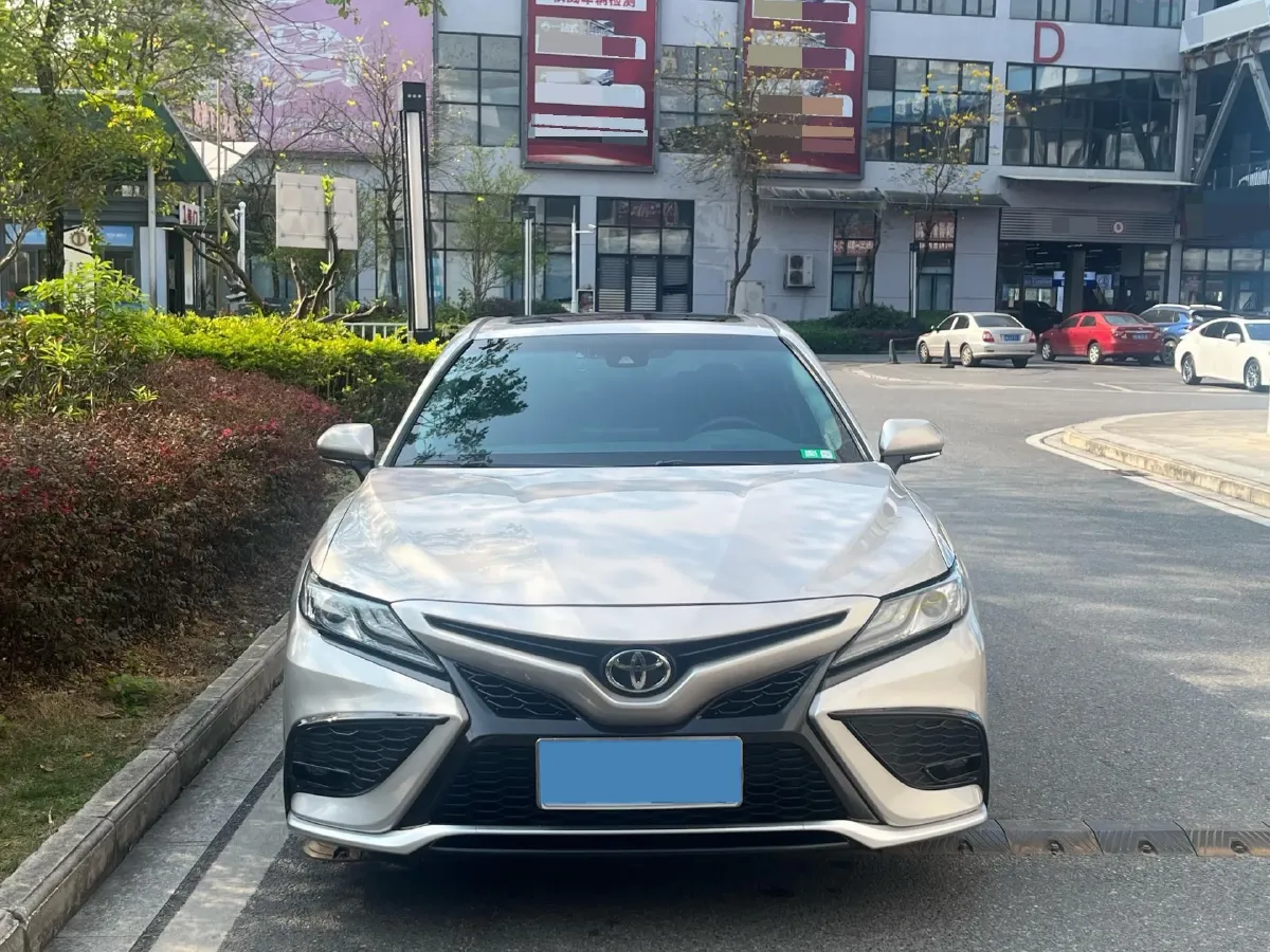 2021 Toyota Camry 2.5L 209HP L4 8AT,autocango,china used car exporter,china ev exporter,chinese used car exporter,chinese used ev exporter