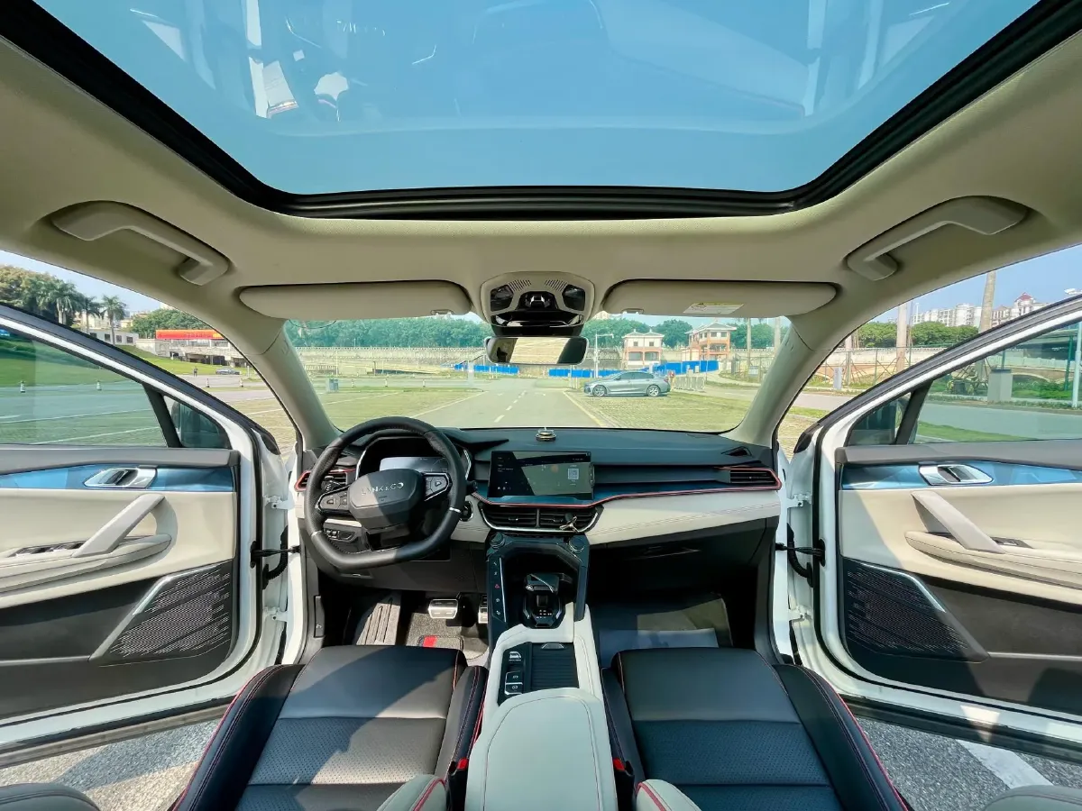 2020 LYNK&CO 06 1.5T 177HP L3 7DCT,autocango,china used car exporter,china ev exporter,chinese used car exporter,chinese used ev exporter