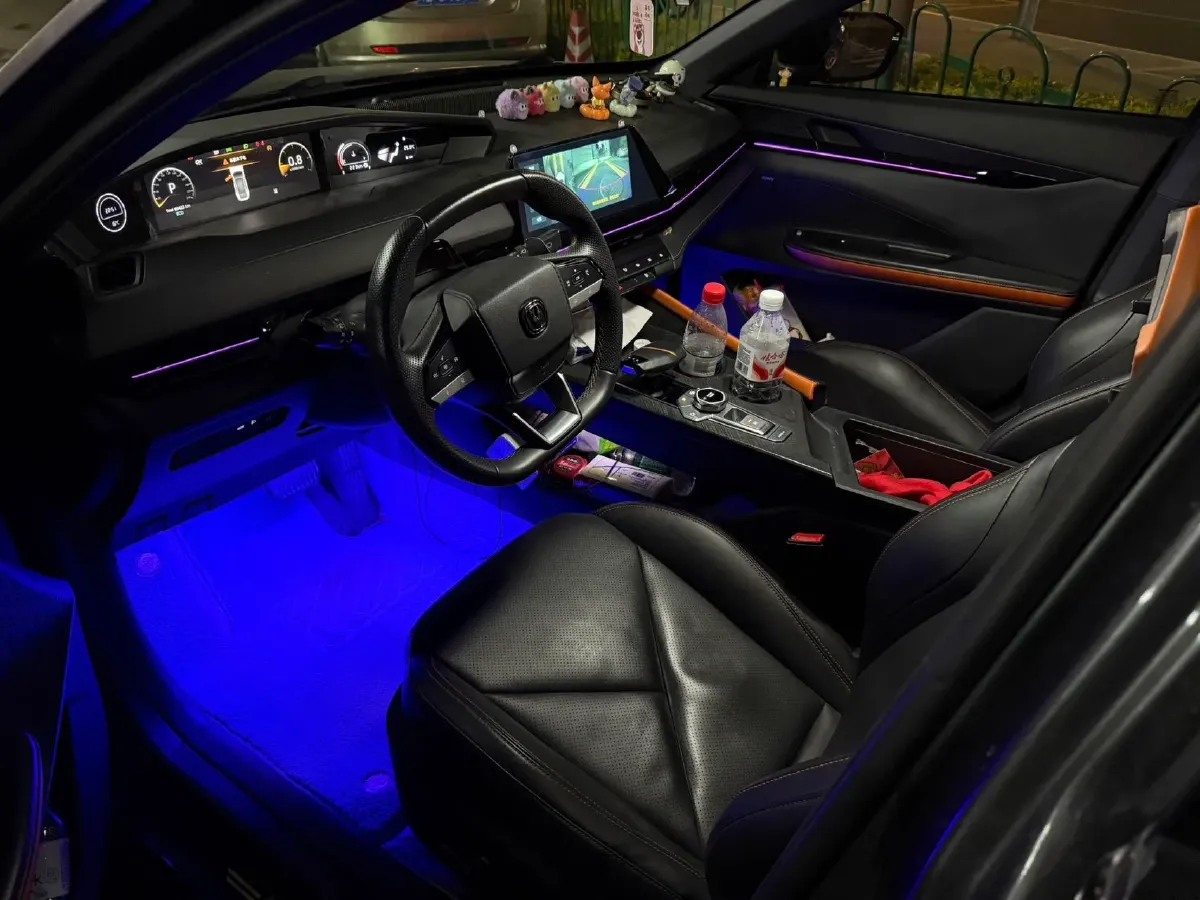 2022 ChangAn UNI-V 1.5T 188HP L4 7DCT,autocango,china used car exporter,china ev exporter,chinese used car exporter,chinese used ev exporter