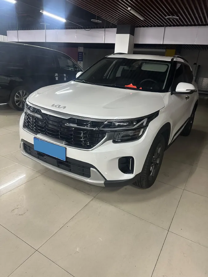 2023 Kia Seltos 1.5L 115HP L4 CVT,autocango,china used car exporter,china ev exporter,chinese used car exporter,chinese used ev exporter