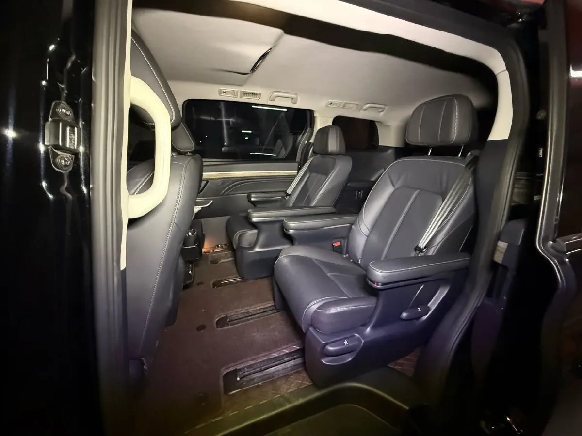 2023 GAC Trumpchi M8 2.0T 252HP L4 8AT,autocango,china used car exporter,china ev exporter,chinese used car exporter,chinese used ev exporter