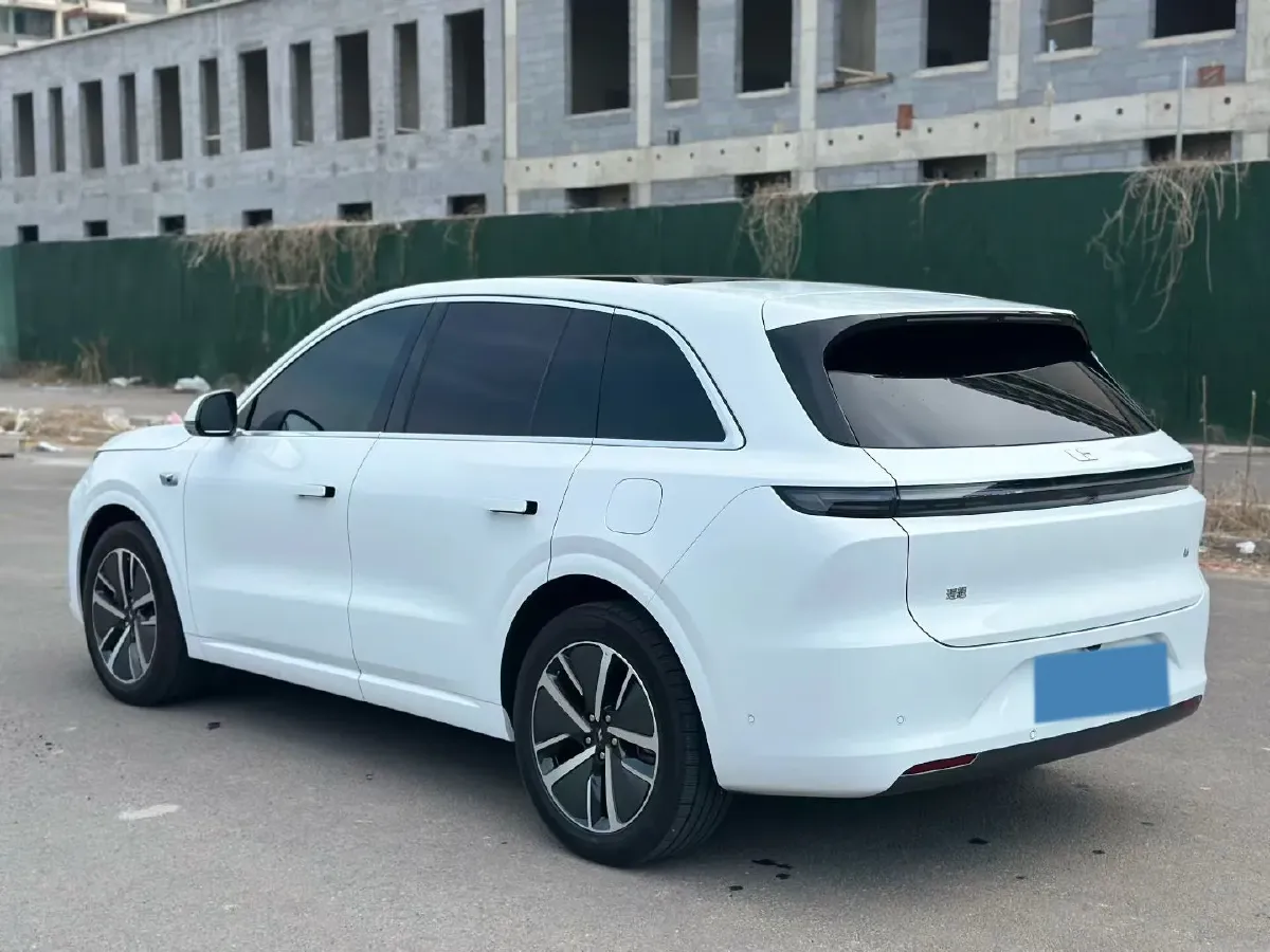 2024 Li L6 Range Extended 154HP L4 REEV 36.8KWH,autocango,china used car exporter,china ev exporter,chinese used car exporter,chinese used ev exporter