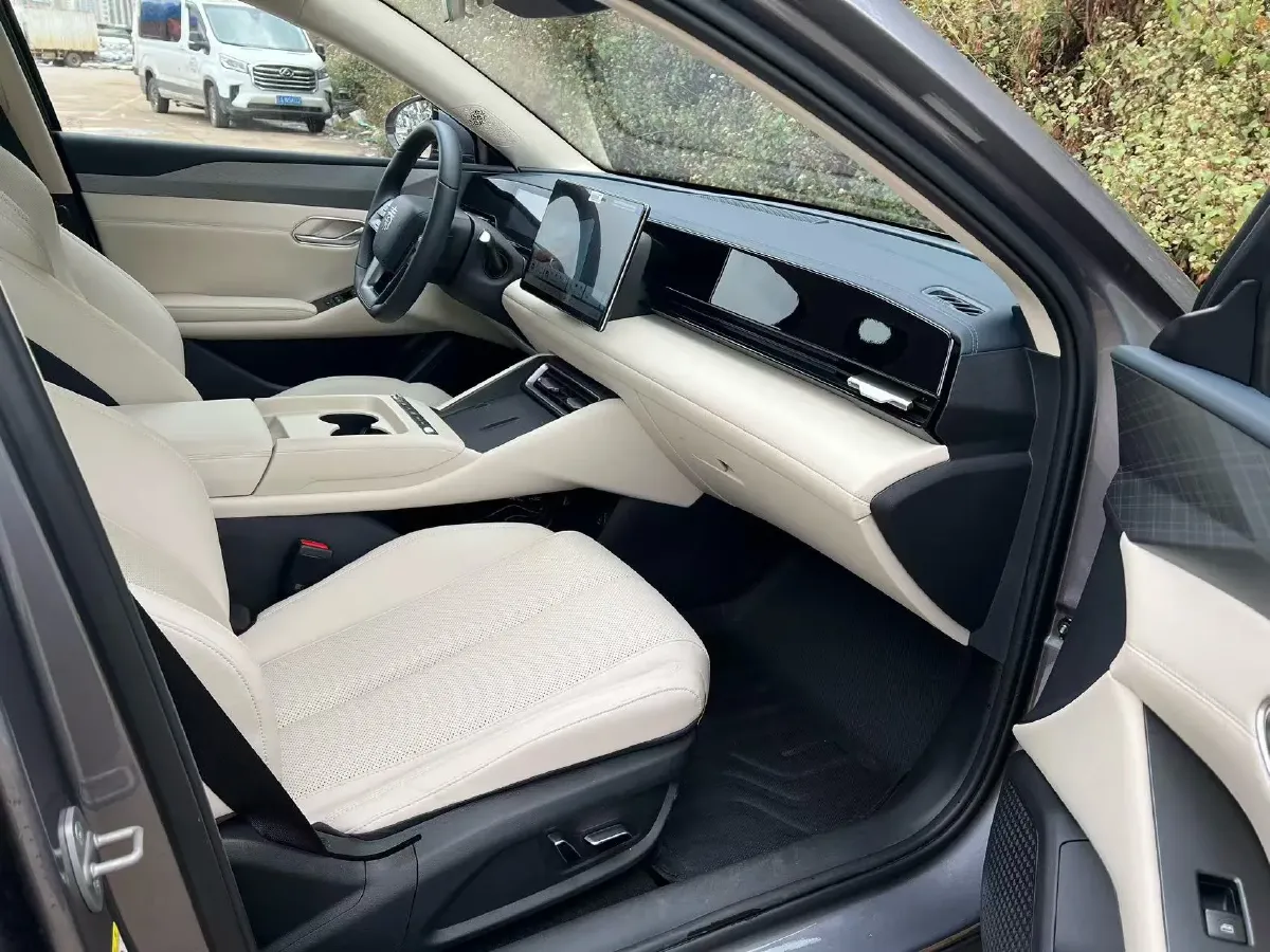 2025 BYD QinL BEV,autocango,china used car exporter,china ev exporter,chinese used car exporter,chinese used ev exporter