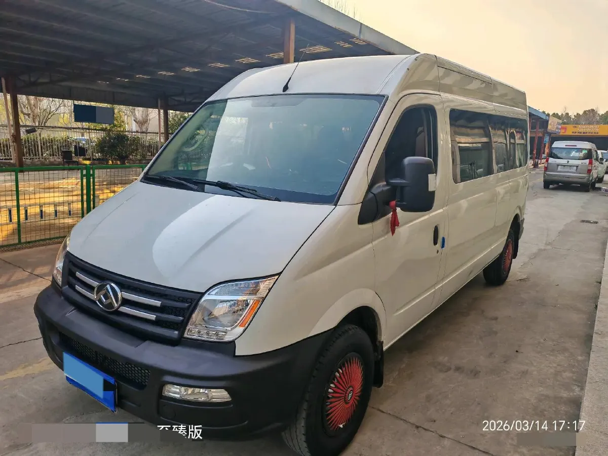 2018 MAXUS XinTu V80 2.5T 136HP L4 6MT,autocango,china used car exporter,china ev exporter,chinese used car exporter,chinese used ev exporter