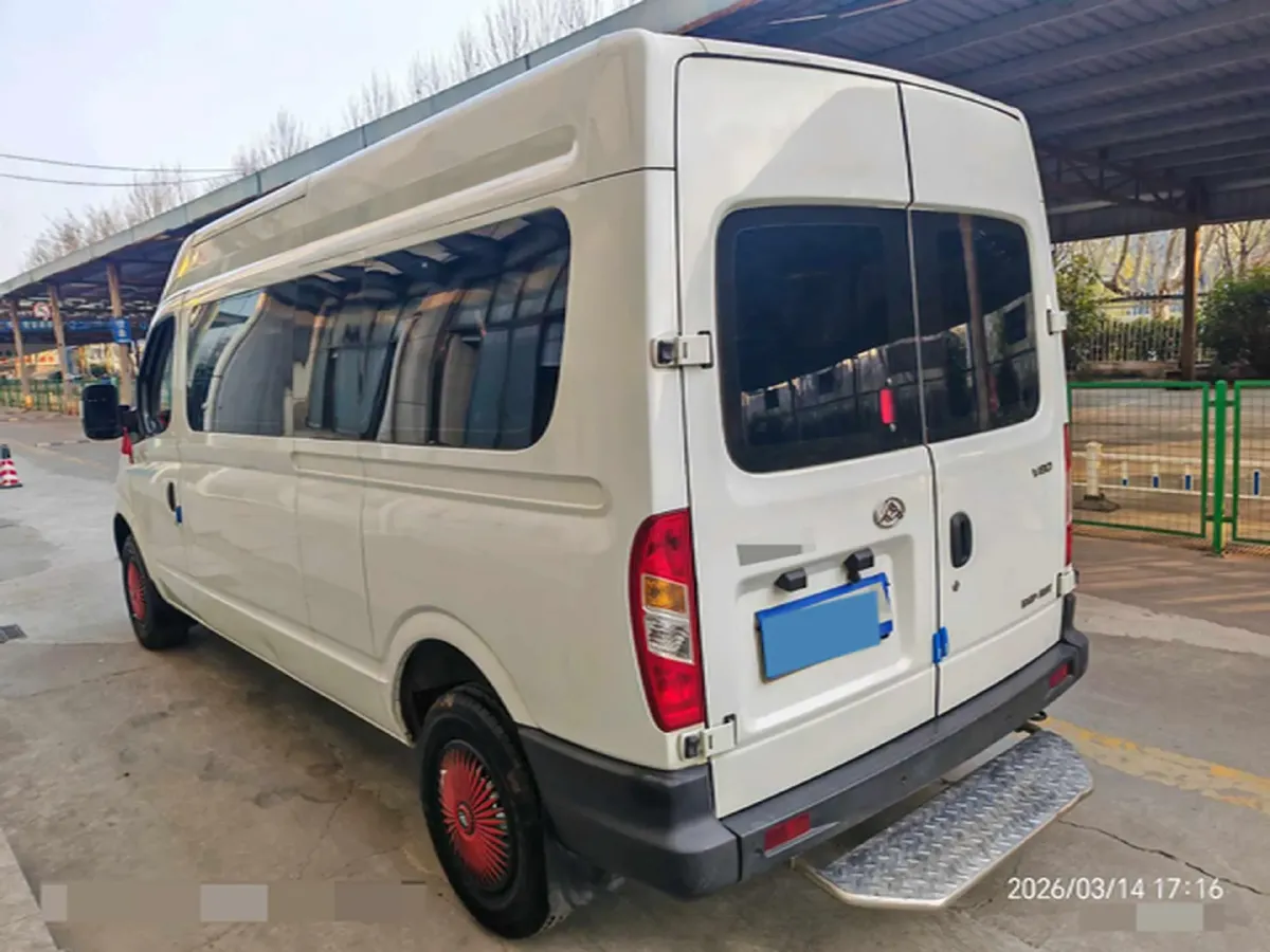 2018 MAXUS XinTu V80 2.5T 136HP L4 6MT,autocango,china used car exporter,china ev exporter,chinese used car exporter,chinese used ev exporter
