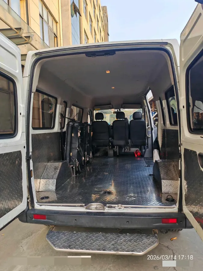 2018 MAXUS XinTu V80 2.5T 136HP L4 6MT,autocango,china used car exporter,china ev exporter,chinese used car exporter,chinese used ev exporter