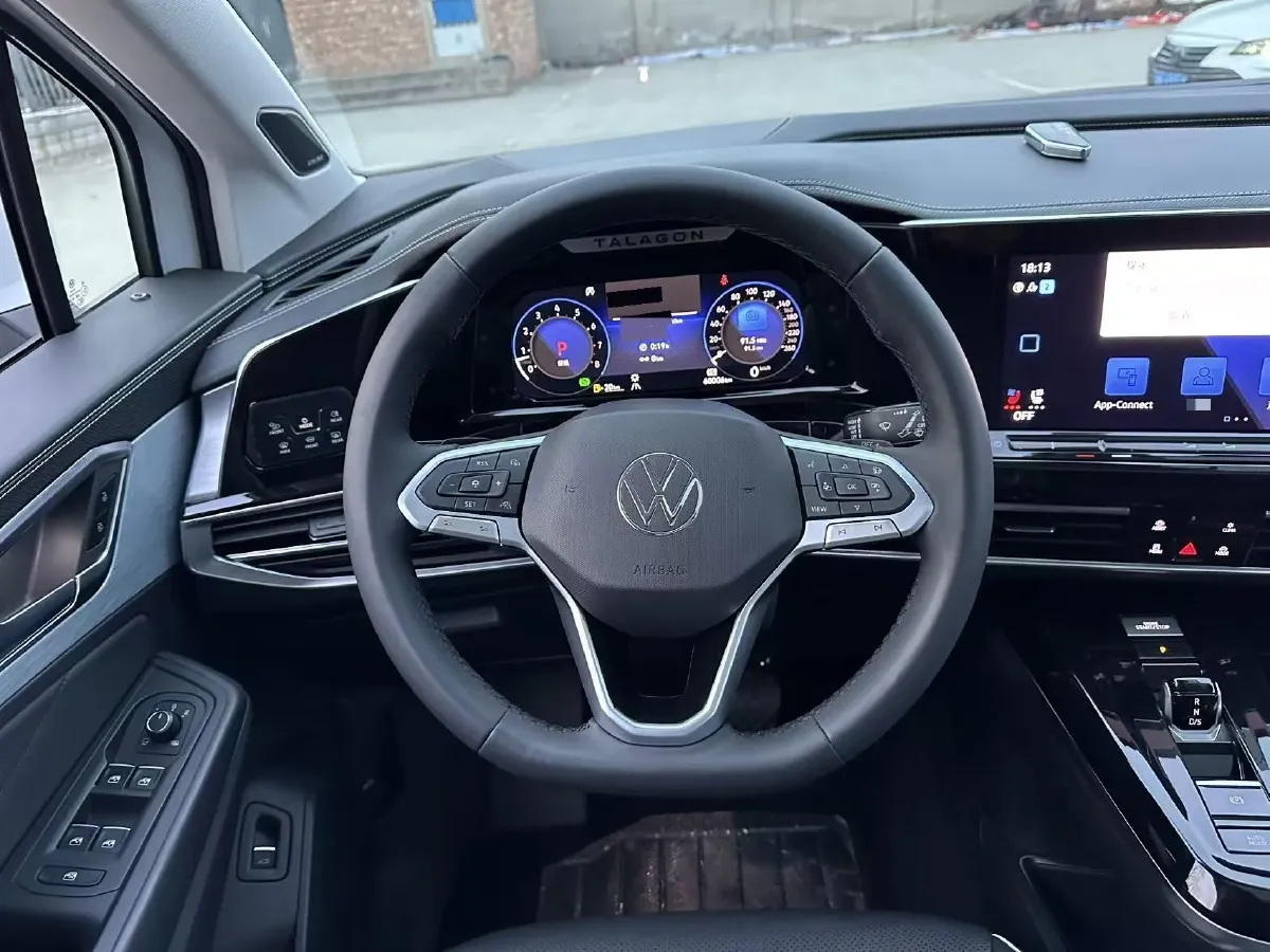 2021 Volkswagen Talagon 2.5T 299HP V6 7DCT,autocango,china used car exporter,china ev exporter,chinese used car exporter,chinese used ev exporter