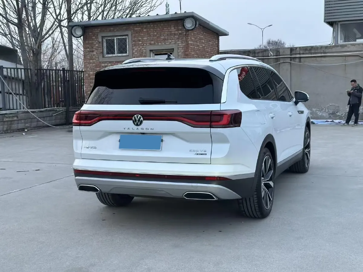 2021 Volkswagen Talagon 2.5T 299HP V6 7DCT,autocango,china used car exporter,china ev exporter,chinese used car exporter,chinese used ev exporter