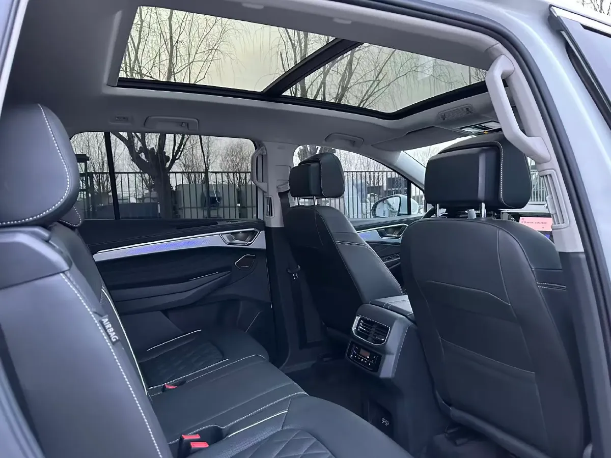 2021 Volkswagen Talagon 2.5T 299HP V6 7DCT,autocango,china used car exporter,china ev exporter,chinese used car exporter,chinese used ev exporter