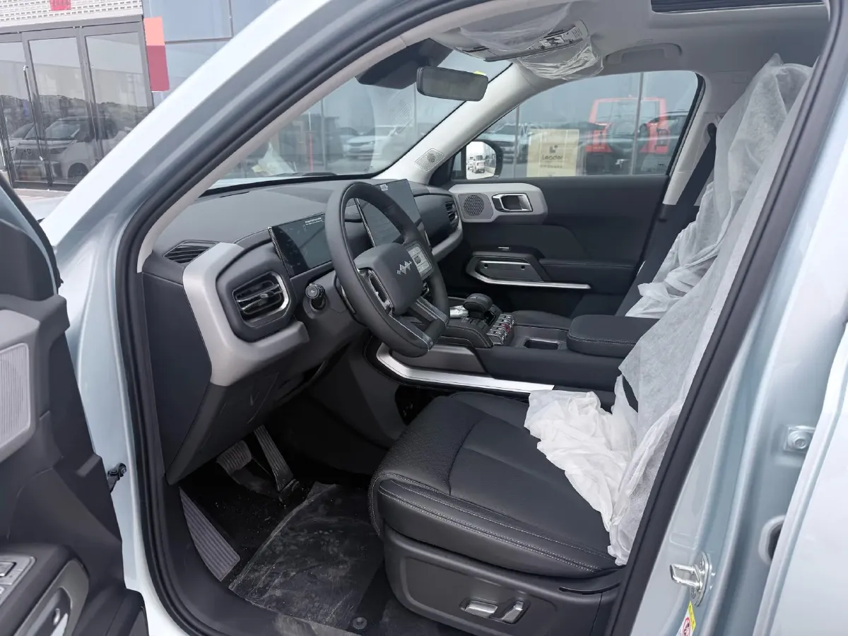 2025 FangChengBao Tai 3 BEV,autocango,china used car exporter,china ev exporter,chinese used car exporter,chinese used ev exporter