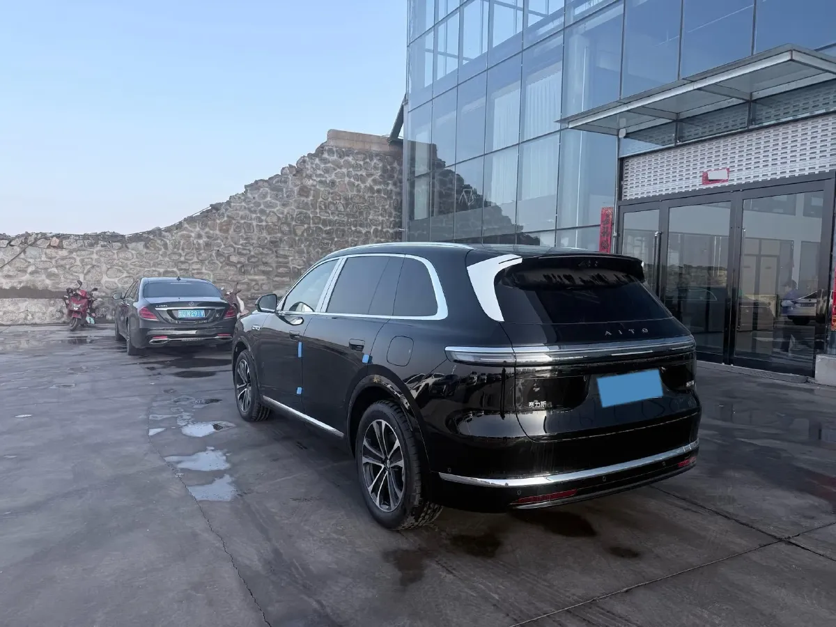 2026 AITO AITO M7 REEV 160HP REEV,autocango,china used car exporter,china ev exporter,chinese used car exporter,chinese used ev exporter