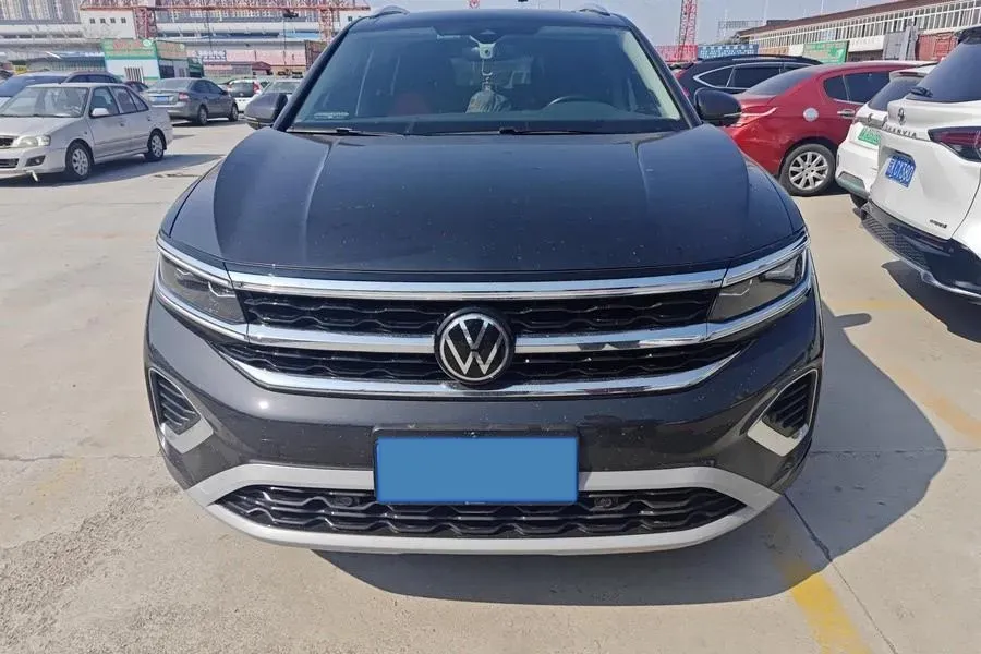 2021 Volkswagen Talagon 2.0T 220HP L4 7DCT,autocango,china used car exporter,china ev exporter,chinese used car exporter,chinese used ev exporter