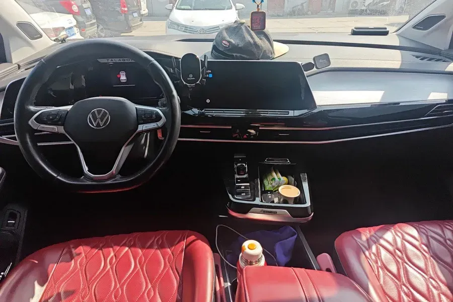 2021 Volkswagen Talagon 2.0T 220HP L4 7DCT,autocango,china used car exporter,china ev exporter,chinese used car exporter,chinese used ev exporter
