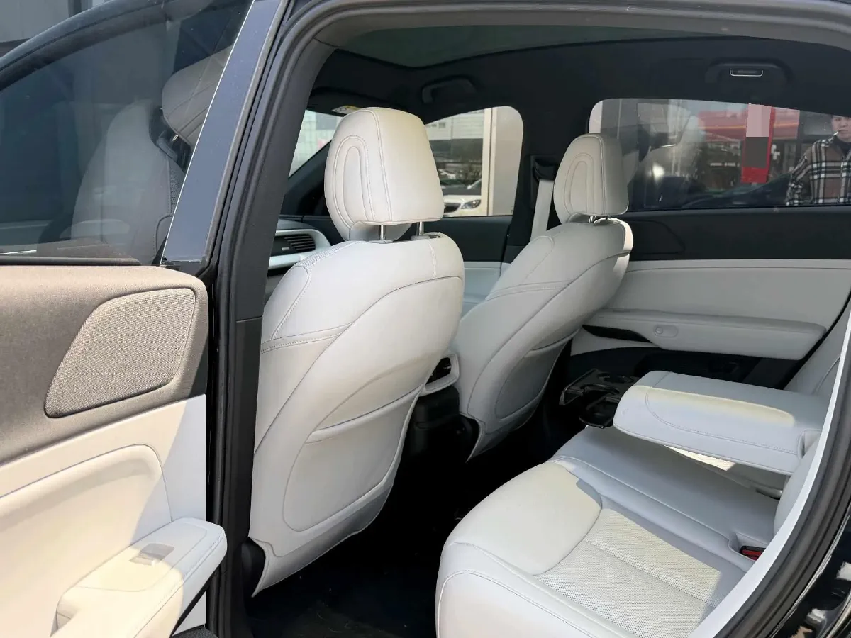 2023 Xpeng G6 BEV 87.5KWH,autocango,china used car exporter,china ev exporter,chinese used car exporter,chinese used ev exporter