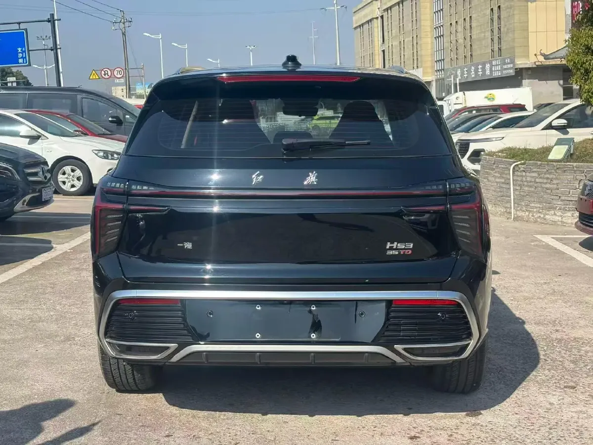 2023 HongQi HS3 1.5T 169HP L4 7DCT,autocango,china used car exporter,china ev exporter,chinese used car exporter,chinese used ev exporter