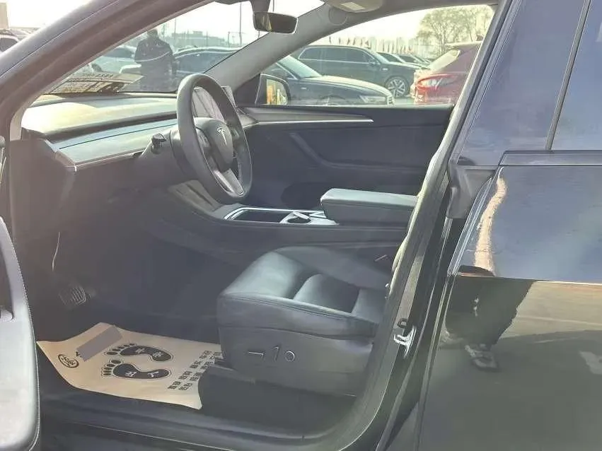 2022 Tesla Model Y BEV 60KWH,autocango,china used car exporter,china ev exporter,chinese used car exporter,chinese used ev exporter