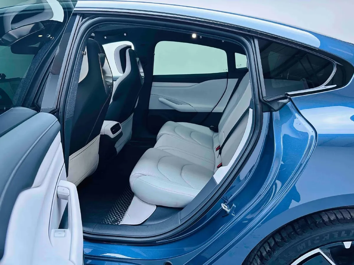 2024 MI SU7 BEV 94.3KWH,autocango,china used car exporter,china ev exporter,chinese used car exporter,chinese used ev exporter