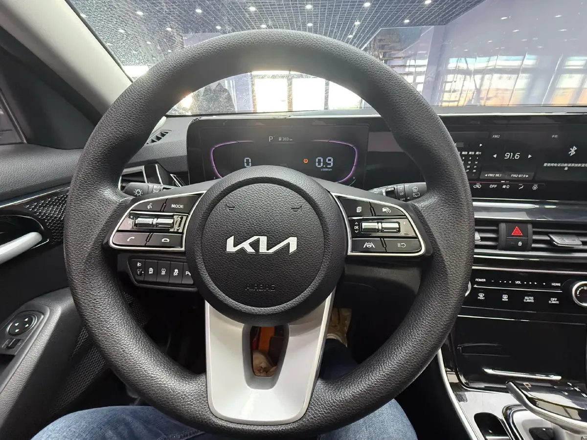 2023 Kia Seltos 1.5L 115HP L4 CVT,autocango,china used car exporter,china ev exporter,chinese used car exporter,chinese used ev exporter