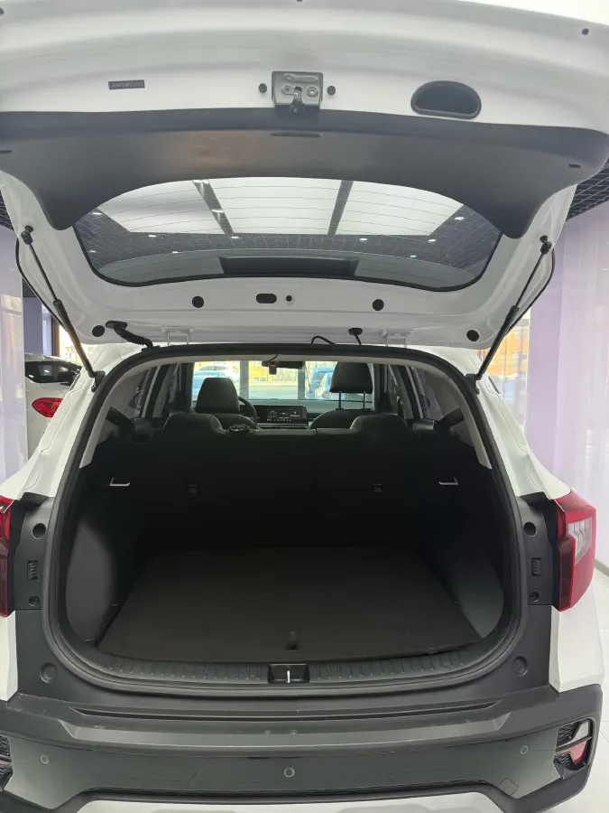 2023 Kia Seltos 1.5L 115HP L4 CVT,autocango,china used car exporter,china ev exporter,chinese used car exporter,chinese used ev exporter