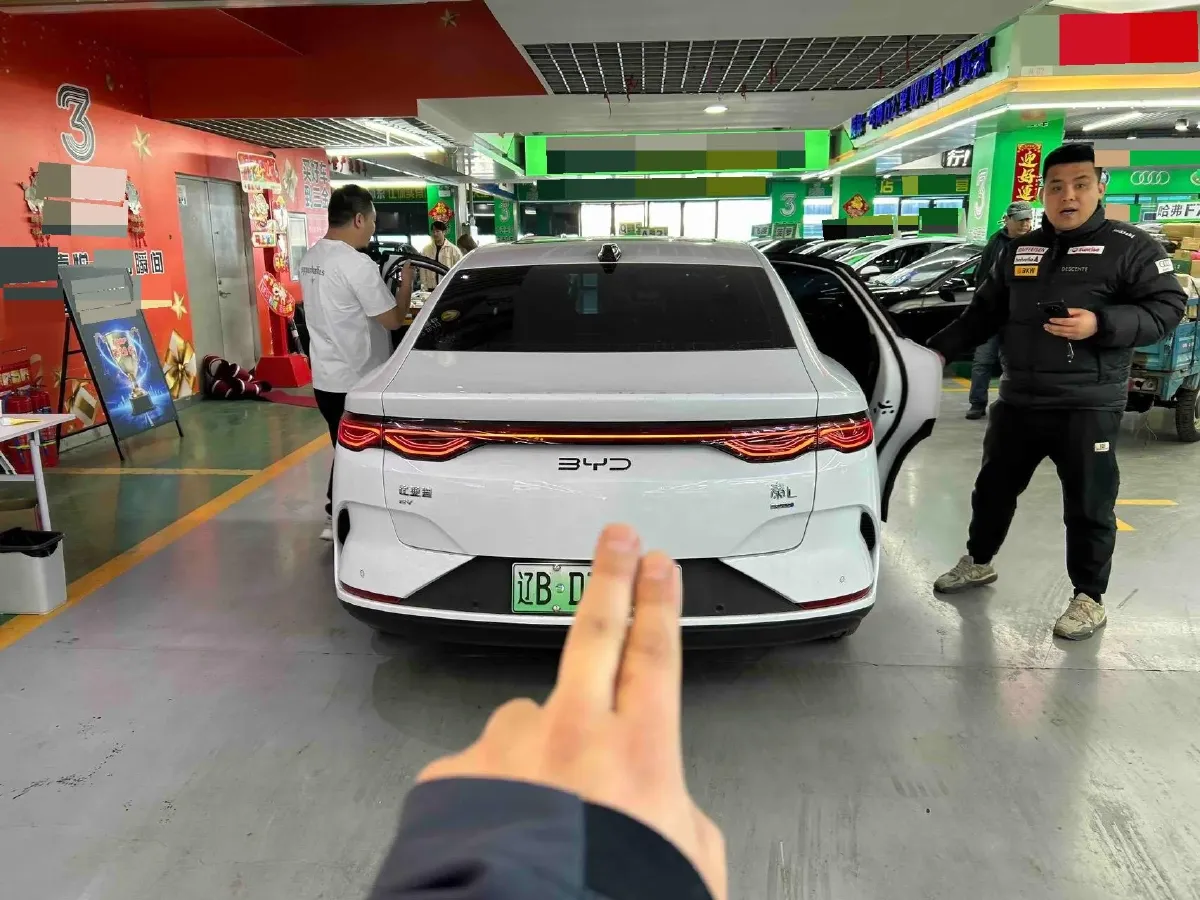 2025 BYD QinL BEV,autocango,china used car exporter,china ev exporter,chinese used car exporter,chinese used ev exporter