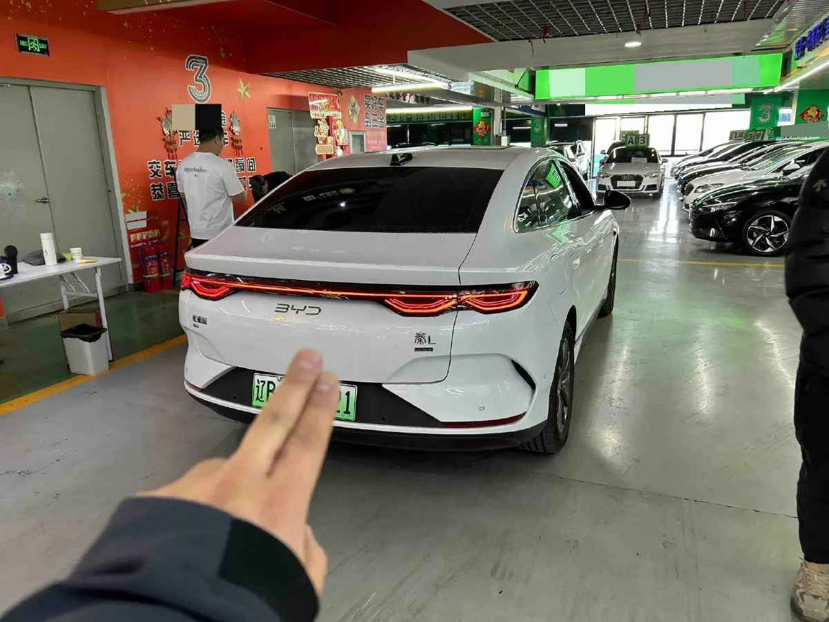 2025 BYD QinL BEV,autocango,china used car exporter,china ev exporter,chinese used car exporter,chinese used ev exporter