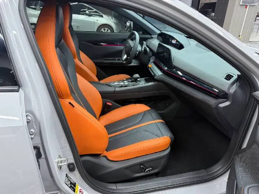 2024 ChangAn UNI-V 1.5T 188HP L4 7DCT,autocango,china used car exporter,china ev exporter,chinese used car exporter,chinese used ev exporter