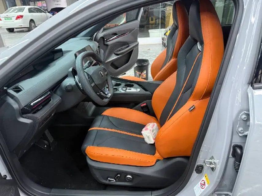 2024 ChangAn UNI-V 1.5T 188HP L4 7DCT,autocango,china used car exporter,china ev exporter,chinese used car exporter,chinese used ev exporter