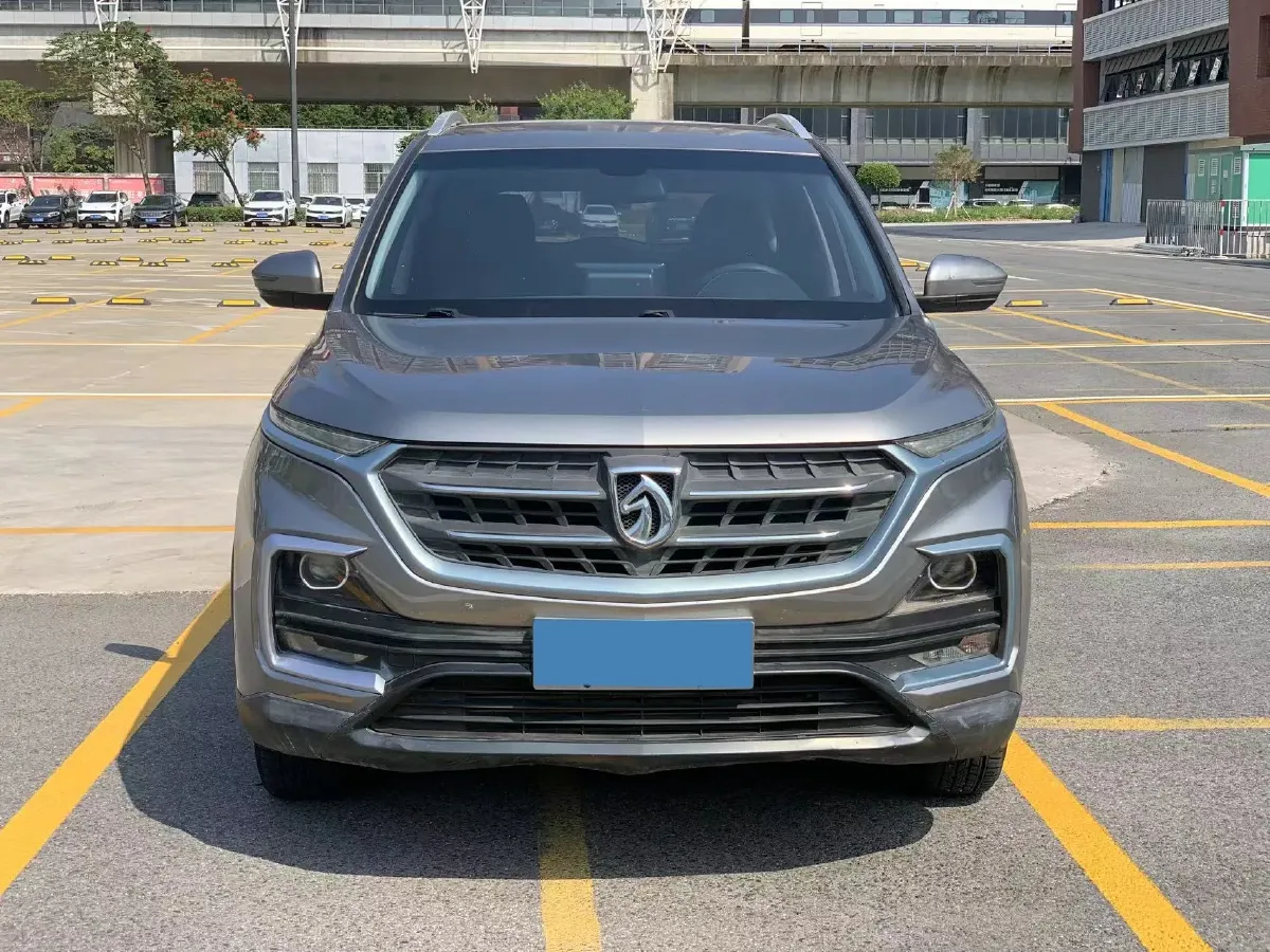 2019 BaoJun 530 1.5T 151HP L4 CVT,autocango,china used car exporter,china ev exporter,chinese used car exporter,chinese used ev exporter