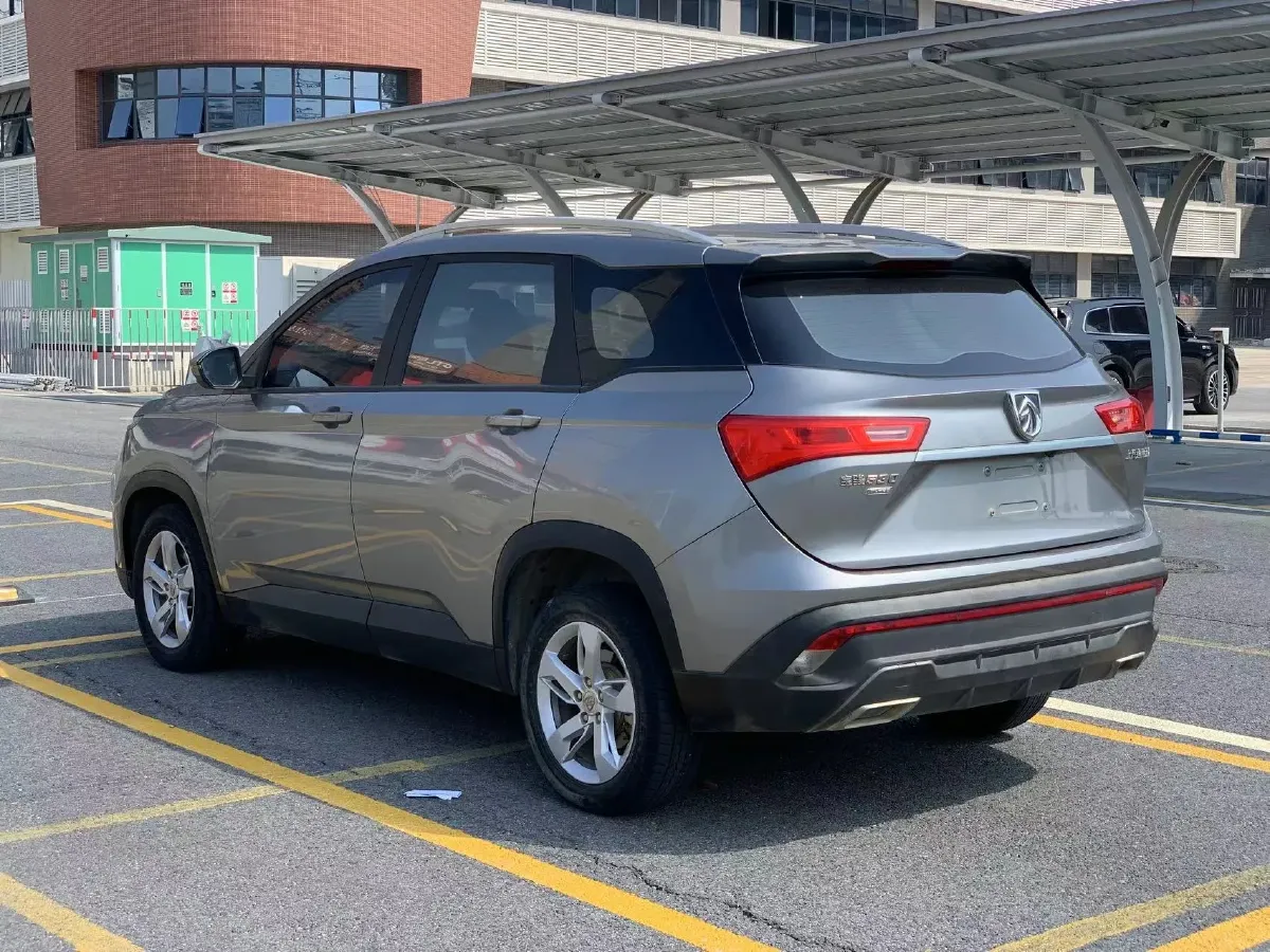 2019 BaoJun 530 1.5T 151HP L4 CVT,autocango,china used car exporter,china ev exporter,chinese used car exporter,chinese used ev exporter