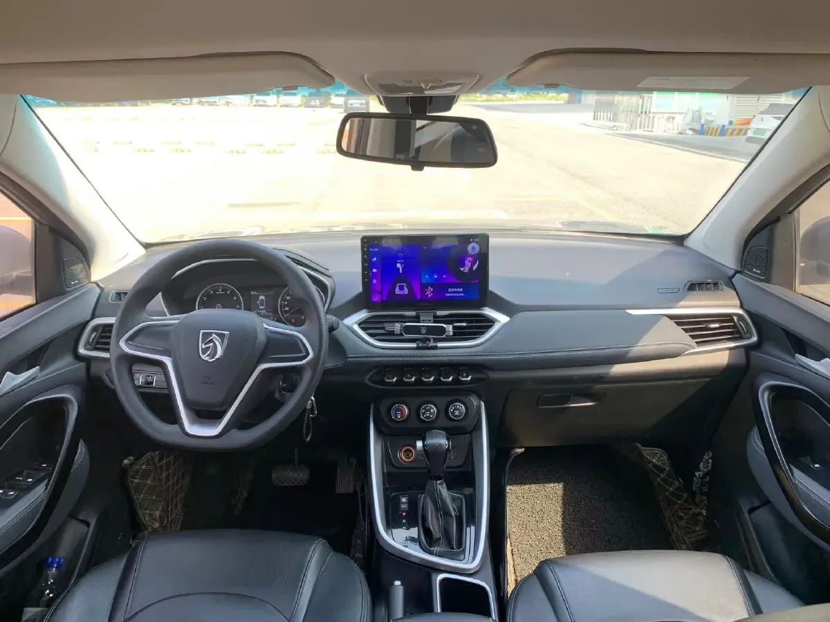 2019 BaoJun 530 1.5T 151HP L4 CVT,autocango,china used car exporter,china ev exporter,chinese used car exporter,chinese used ev exporter