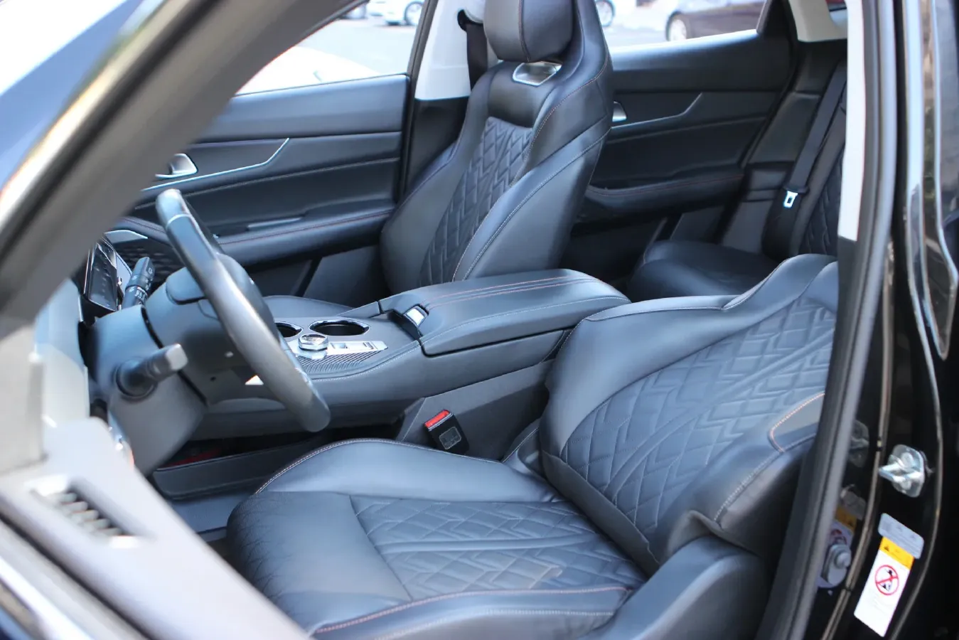 2021 ChangAn UNI-K 2.0T 233HP L4 8AT,autocango,china used car exporter,china ev exporter,chinese used car exporter,chinese used ev exporter