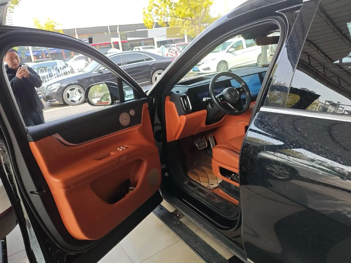 2024 AITO AITO M9 1.5T 152HP L4 REEV 42KWH,autocango,china used car exporter,china ev exporter,chinese used car exporter,chinese used ev exporter